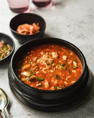  잔강두부찌개, 매콤하면서도 깊은 감칠맛이 어우러진 한 그릇의 조화!